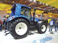 Revista PRODUCCION: Tractor New Holland T6: primer tractor que funciona a biogás 